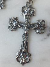 Load image into Gallery viewer, Sterling Silver Our Lady of Fatima Rosary: Freshwater Pearl Tenner
