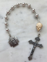 Load image into Gallery viewer, Memento Mori Rosary - Holy Face of Jesus - Ox Bone Skull - Sterling Silver - Wire-wrapped Tenner - Pardon Crucifix
