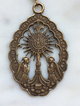 Load image into Gallery viewer, Monstrance Medal: 657 Blessed Sacrament with Angels, Antique Reproduction