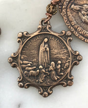 Load image into Gallery viewer, Lapis Marian Pocket Rosary: Bronze Fatima, Lourdes, Guadalupe Medals