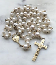 Load image into Gallery viewer, Wedding Rosary - 14K Gold & Freshwater Pearl - Bouquet Rosary