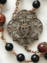 Load image into Gallery viewer, Large Black Onyx Seven Sorrows Chaplet - Bronze Medals