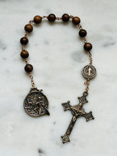 Load image into Gallery viewer, Saint Hubert Hunter Tenner - Wood and Bronze - Single Decade Rosary - Hunting and Protection Prayer Beads
