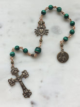 Load image into Gallery viewer, Pocket Servite Rosary - Malachite - Bronze - Seven Sorrows Chaplet - Our Lady of Sorrows
