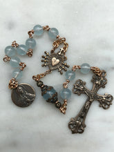 Load image into Gallery viewer, Pocket Servite Rosary - Aquamarine - Bronze - Seven Sorrows Chaplet - Our Lady of Sorrows
