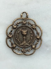 Load image into Gallery viewer, Eucharist Medal: 614 Blessed Sacrament Antique Reproduction
