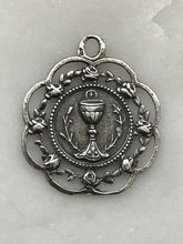 Load image into Gallery viewer, Eucharist Medal: 614 Blessed Sacrament Antique Reproduction
