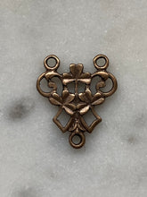 Load image into Gallery viewer, Shamrock Trinity Center - Bronze - 910 CeCeAgnes Rosary Parts
