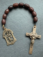Load image into Gallery viewer, Saint Joseph Tenner - Bronze and leather - Pocket Rosary
