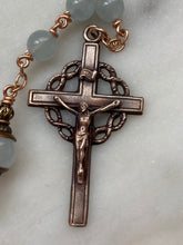 Load image into Gallery viewer, Pocket Servite Rosary - Aquamarine - Bronze - Seven Sorrows Chaplet - Our Lady of Sorrows
