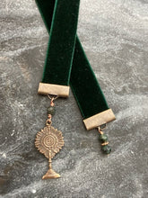 Load image into Gallery viewer, Velvet Catholic Bookmark - Blessed Sacrament - Bronze - Green Velvet
