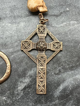 Load image into Gallery viewer, Memento Mori Celtic Tenner - Bronze and leather - Penal Pocket Rosary
