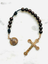 Load image into Gallery viewer, Saint Luke Tenner - Bronze and leather - Pocket Rosary
