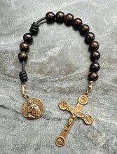 Load image into Gallery viewer, Saint Luke Tenner - Bronze and leather - Pocket Rosary
