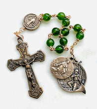 Load image into Gallery viewer, Wire-Wrapped Saint Hubert Hunter Rosary with St. Roch and St. Benedict – Chrome Diopside Gemstones
