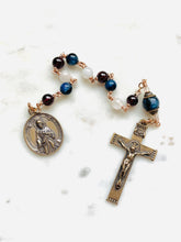 Load image into Gallery viewer, God Bless America Pocket Rosary - Red, White and Blue - Bronze - One Decade Commemorative Tenner
