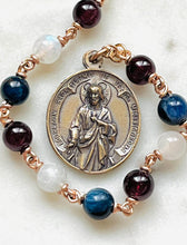 Load image into Gallery viewer, God Bless America Pocket Rosary - Red, White and Blue - Bronze - One Decade Commemorative Tenner

