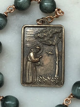 Load image into Gallery viewer, Saints Francis and Claire Green Chrysoberyl One Decade Pocket Rosary -  San Damiano Crucifix
